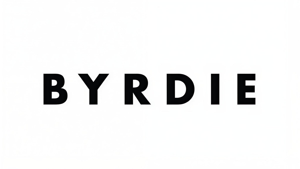 Editors' Picks: Beauty and Fashion Products We Love for May logo